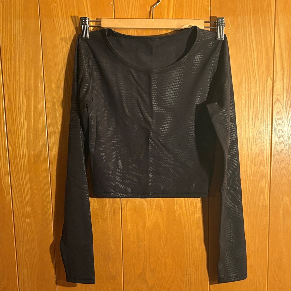 lululemon athletica Black Long Sleeve Crop Top